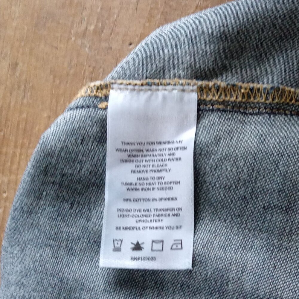 Imogene + Willie Women's Lucy  Jeans. - Picture 6 of 6